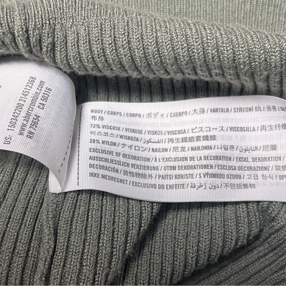 Abercrombie And Fitch Ribbed Cardigan Sweater Green Heritage Size Medium - Picture 4 of 6